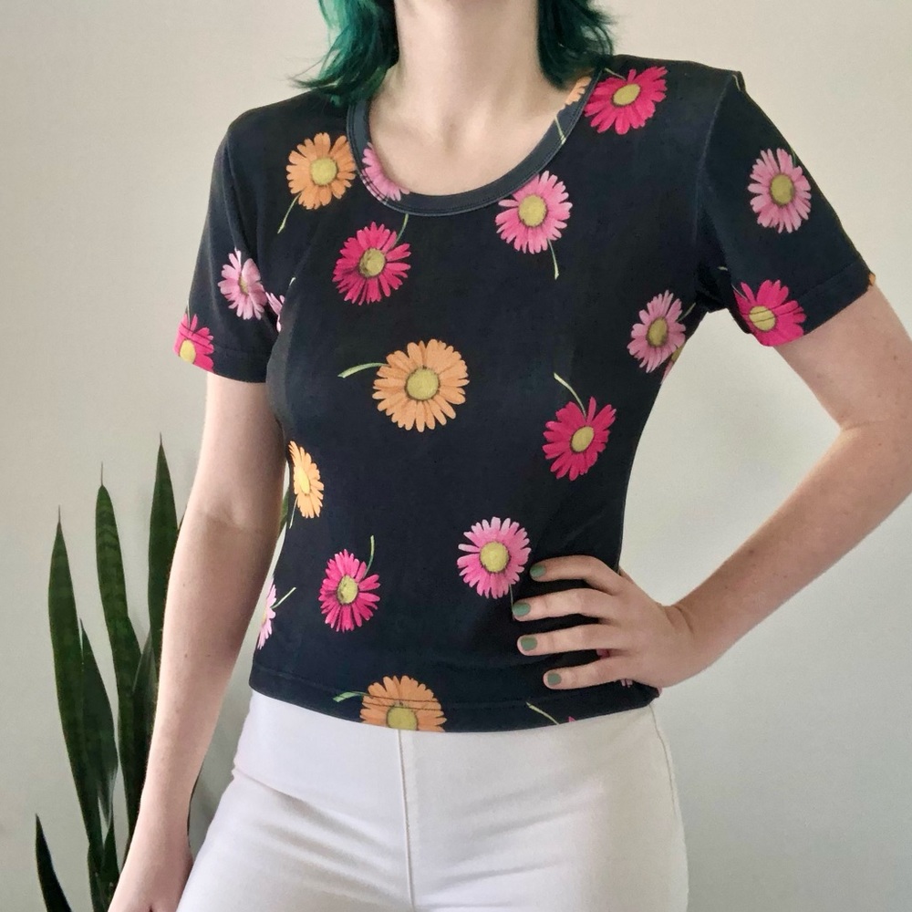 Vintage Black Crop Top with Pink and Yellow Daisy Print